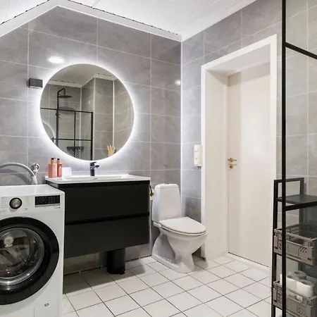 Charming Penthouse In Center Apartamento